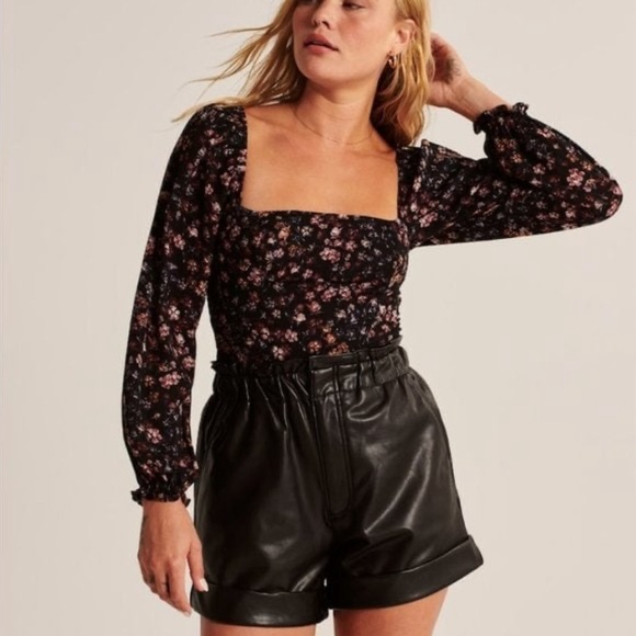 LNWOT Abercrombie & Fitch Floral Square Neck Puff Sleeve Top - Picture 5 of 5